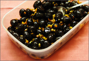 Seasoned olives