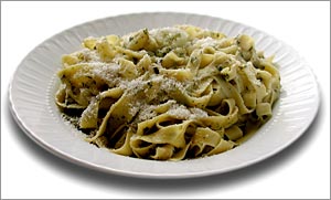 Fettuccine al pesto