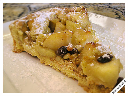 Crostata di mele, pinoli e uvetta