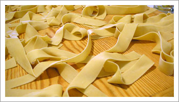 Prepara le pappardelle