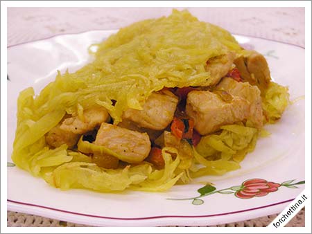 Patatacos al pollo e peperoni