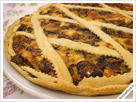 Torta rustica ai funghi e fontina