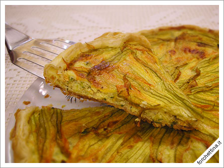 Torta salata con zucchine e fiori di zucca
